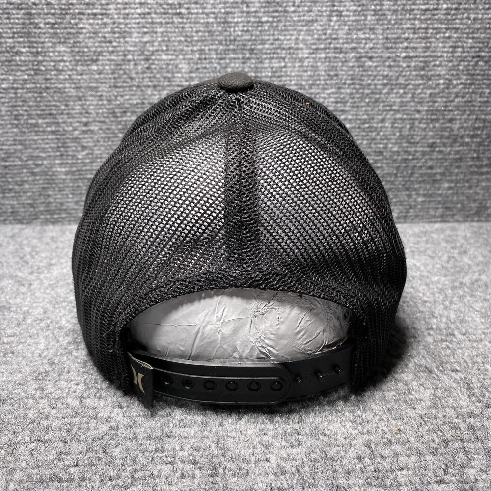 Hurley Hat Cap Snap Back Black White Mesh Trucker Embroidered Logo Mens Classic - Picture 4 of 10